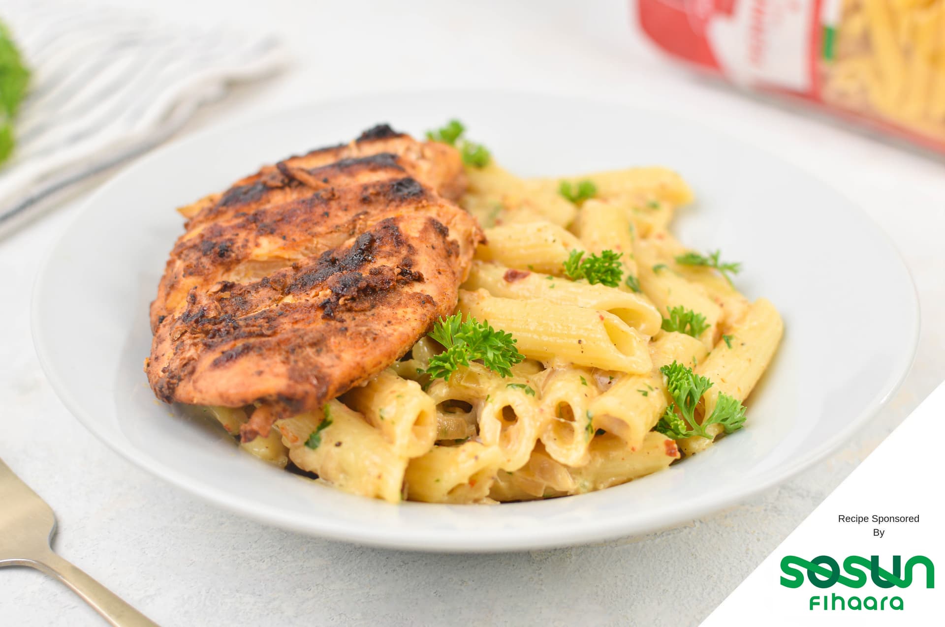 Chicken Alfredo Pasta — photograph by lonumedhu.com