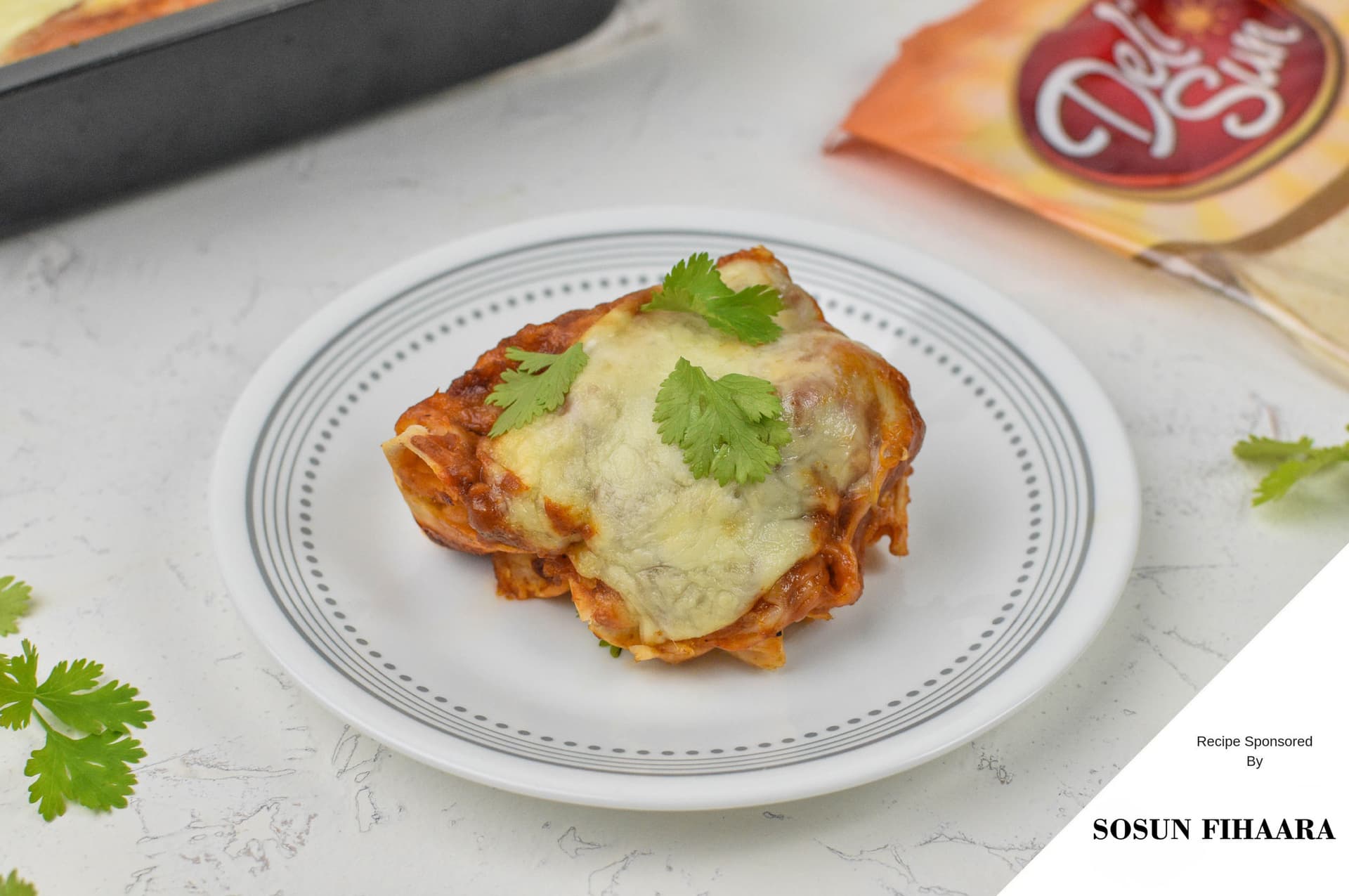 Chicken Enchiladas — photograph by lonumedhu.com