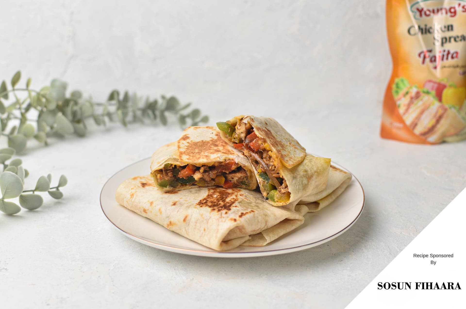 Chicken Fajita Wraps — photograph by lonumedhu.com